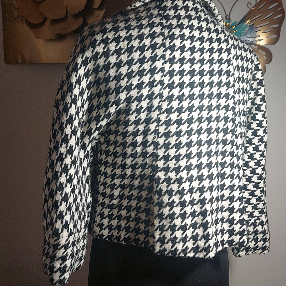 Jacket - Picture 2 of 5